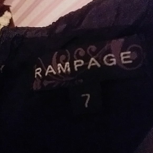 Spring polka dot dress. Rampage size 7 - Picture 4 of 4